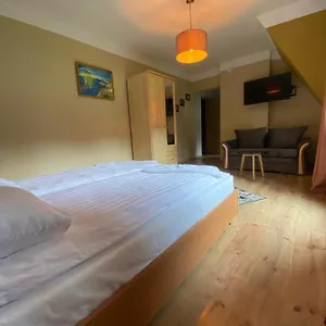 25 H Apartman